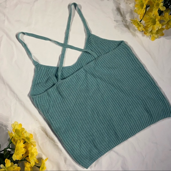 Knitted Garage Tank Top💫 - Picture 2 of 3